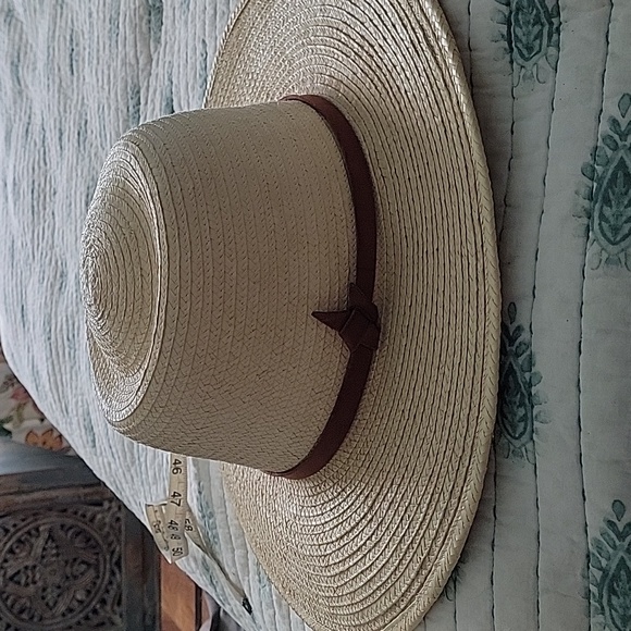 SunBody Hat - Picture 4 of 5